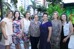 Caroline e Clara Mota, Miriam Randal, Miriam e Jaqueline Mota, Aline Ferreira Gomes e Inês Mota
