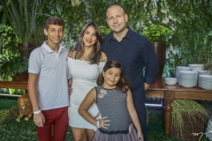 Cauã, Rafaela, Vitoria e Gostosinho Rebouças