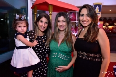 Olivia e Paticia Santiago,Renata Abreu e Natalia Holanda
