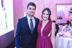 Victor Pinheiro e Lia Studart