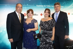 José e Luziane Dias, com Ludimila e Nilton Veras