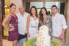 Talita, Fernando, Márcia, Lara e Fernando Travessoni