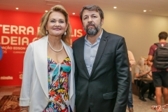Lenise Rocha e Élcio Batista