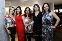 Suyane Dias Branco, Cristiana Carneiro, Martinha Assunção, Claudia Gradvohl e Adriana Miranda