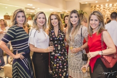 Michelle Aragão, Suyane Dias Branco, Maira Silva, Camila Arrais e Carla Nogueira