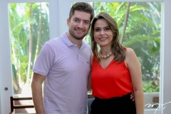 Paulo José e Camila Benevides