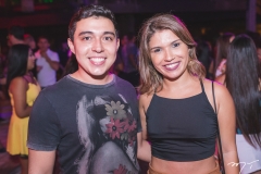 Aldenio Almeida e Jessica Nicole