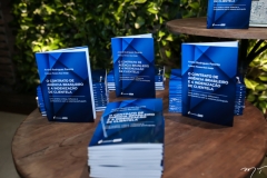 Lançamento de obra de André Parente