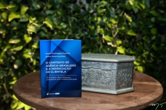 Lançamento de obra de André Parente