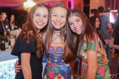 Liana Ximenes, Vitória Fontenele e Lara Sobral