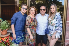 Thomaz, Lina, Beto e Carol Mendonça