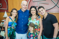 Ana Wilka, Humberto, Letícia, Rose e Bruno Lima