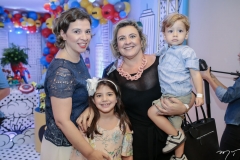 Michele Vasconcelos, Giulia Vieira, Cecilia e Alan Portela