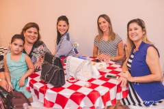 Giulia Vieira, Gisela Vieira, Carolina Ary, Vivian Vieira e Vanessa Noal