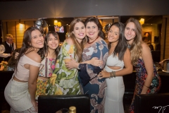 Beatriz Medeiros, Carol Faria, Mariana e Bebel Ciasca, Clarissa Brandão e Vivian Costa Lima