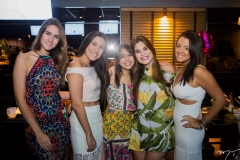 Vivian Costa Lima, Beatriz Medeiros, Carol Faria, Mariana Ciasca e Clarissa Bandão