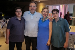 Luca, Sinfronio, Mary e Iago Lima