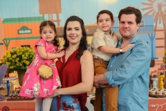 Maria, Priscila, Humberto e Humberto Fontenele