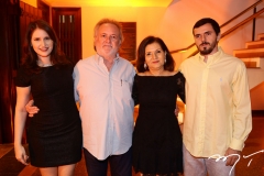 Carolina, Barbosa, Tati e Bernardo Andrade