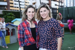 Aline Ferreira Gomes e Caroline Vieira