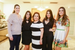Manoela, Beatriz, Marly, Carol e Camila Nogueira