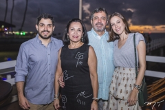 Fernando, Elusa, Totonho e Joana Laprovitera
