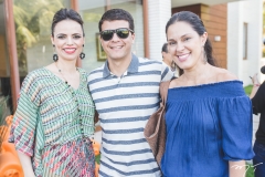 Cristiane Gurgel, com Juliano e Paula Viana