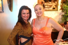 Lara Morais e Helena Demis