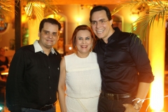 Ricardo e Aparecida Alencar, com Francisco Campelo