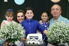 Athina, Denise, Henri, Louise e José Bastos