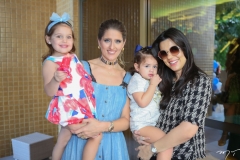 Athina e Rebeca Bastos, Maria e Priscila Fontenele