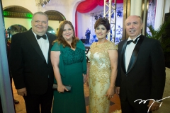 Pedro Jorge e Eveline Medeiros, com Sâmia e Amarílio Cavalcante