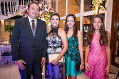 Paulo França, Carla Rimenda, Vitória Íris e Giovana Menezes