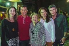 Márcia, Marcelo, Elenir, Marília e Marcílio Távora