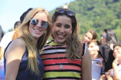 Larissa Delfino comemora aniversário de 15 anos