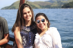 Larissa Delfino comemora aniversário de 15 anos