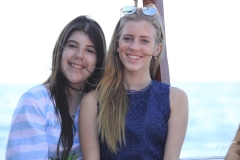Larissa Delfino comemora aniversário de 15 anos