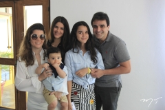 Larissa Delfino comemora aniversário de 15 anos
