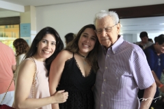 Larissa Delfino comemora aniversário de 15 anos