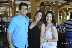 Larissa Delfino comemora aniversário de 15 anos