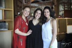 Larissa Delfino comemora aniversário de 15 anos