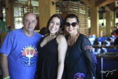 Larissa Delfino comemora aniversário de 15 anos
