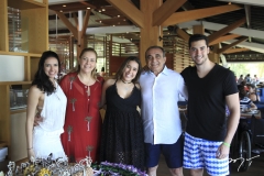 Larissa Delfino comemora aniversário de 15 anos
