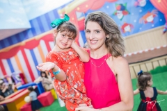 Athina e Rebeca Leal