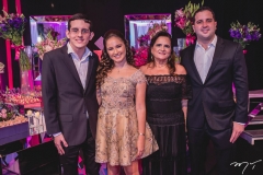 Vinícius Arruda, Maria Beatriz Bezerra, Maria Luiza e Victor Bezerra