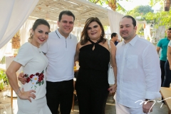 Adriana Queiroz, Cristiano e Ana Virgínia Cardoso, com Otávio Queiroz