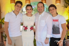 Otávio Queiroz Filho, Adriana, Otávio e Edson Queiroz