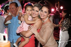 Athina e Rebeca Leal, com Marcia Andrea