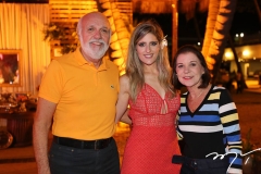 Maurício, Rebeca e Cláudia Leal