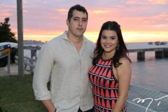 Tiago e Priscila Leal